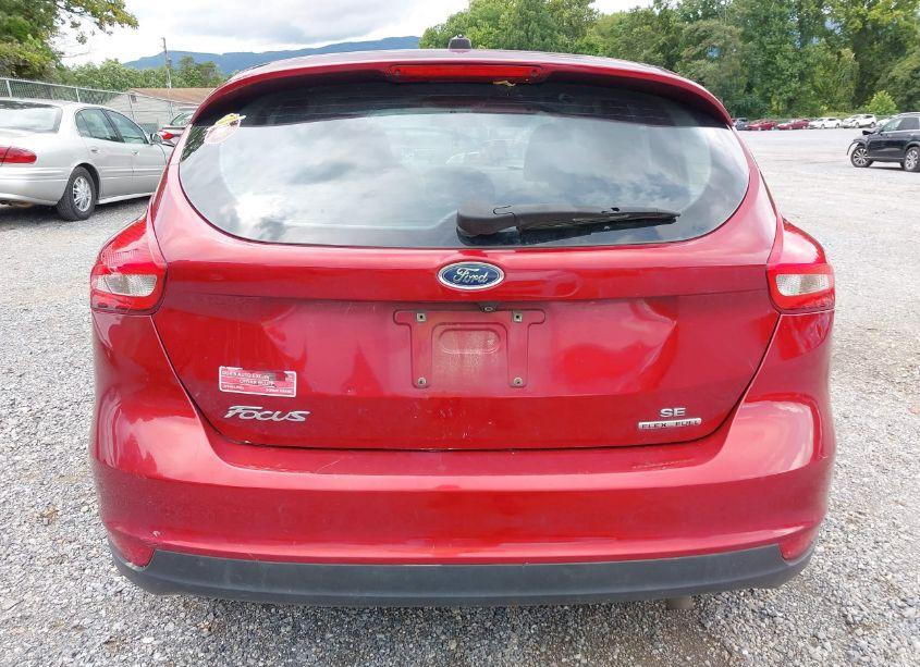 Photo 17 of 2015 Ford Focus SE (VIN 1FADP3K20FL235198)