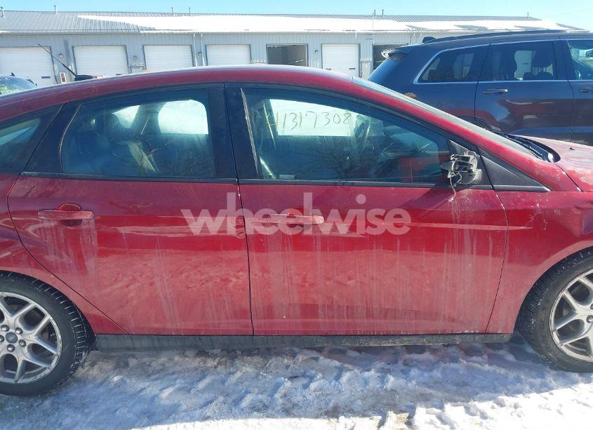 Photo 13 of 2015 Ford Focus SE (VIN 1FADP3K20FL268587)