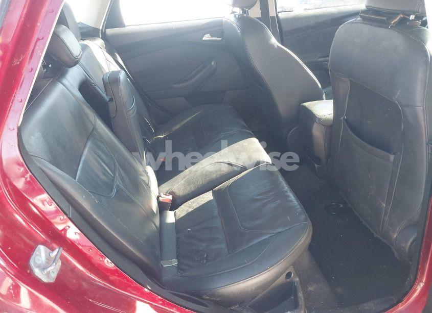 Photo 8 of 2015 Ford Focus SE (VIN 1FADP3K20FL268587)