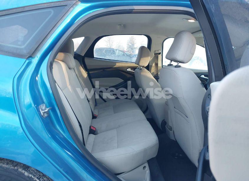 Photo 8 of 2015 Ford Focus SE (VIN 1FADP3K20FL319294)