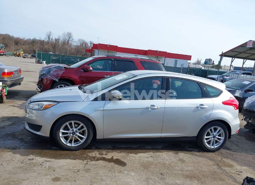 Photo 14 of 2015 Ford Focus SE (VIN 1FADP3K20FL370438)