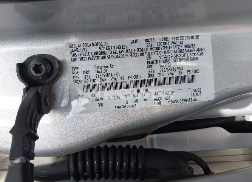 Photo 9 of 2015 Ford Focus SE (VIN 1FADP3K20FL370438)