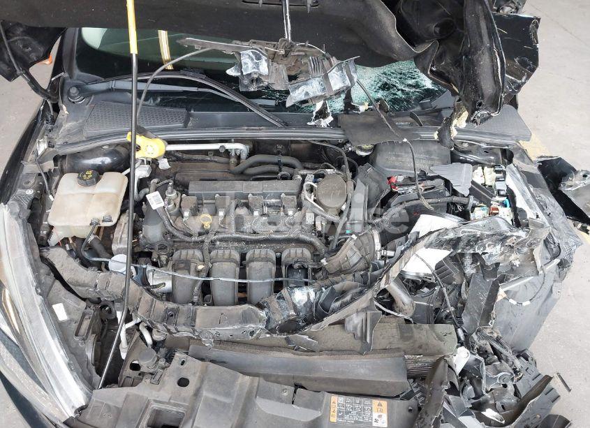 Photo 10 of 2016 Ford Focus SE (VIN 1FADP3K20GL225899)