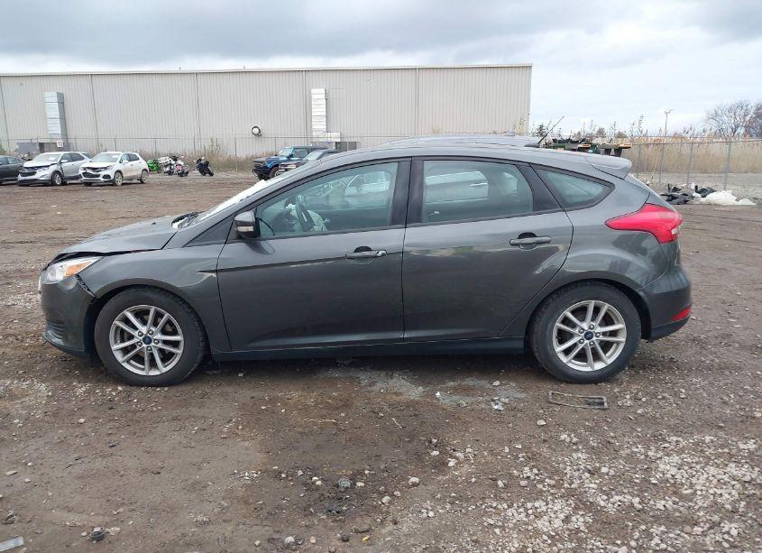 Photo 14 of 2016 Ford Focus SE (VIN 1FADP3K20GL236188)