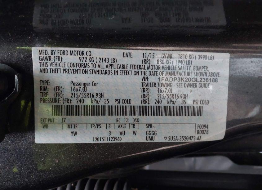 Photo 9 of 2016 Ford Focus SE (VIN 1FADP3K20GL236188)