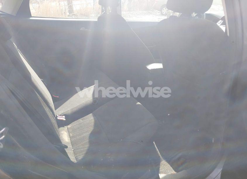 Photo 8 of 2016 Ford Focus SE (VIN 1FADP3K20GL259387)