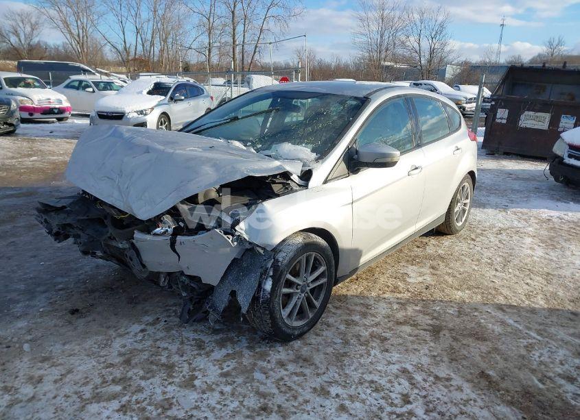 Photo 2 of 2016 Ford Focus SE (VIN 1FADP3K20GL271202)