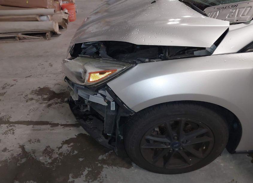 Photo 13 of 2016 Ford Focus SE (VIN 1FADP3K20GL328515)