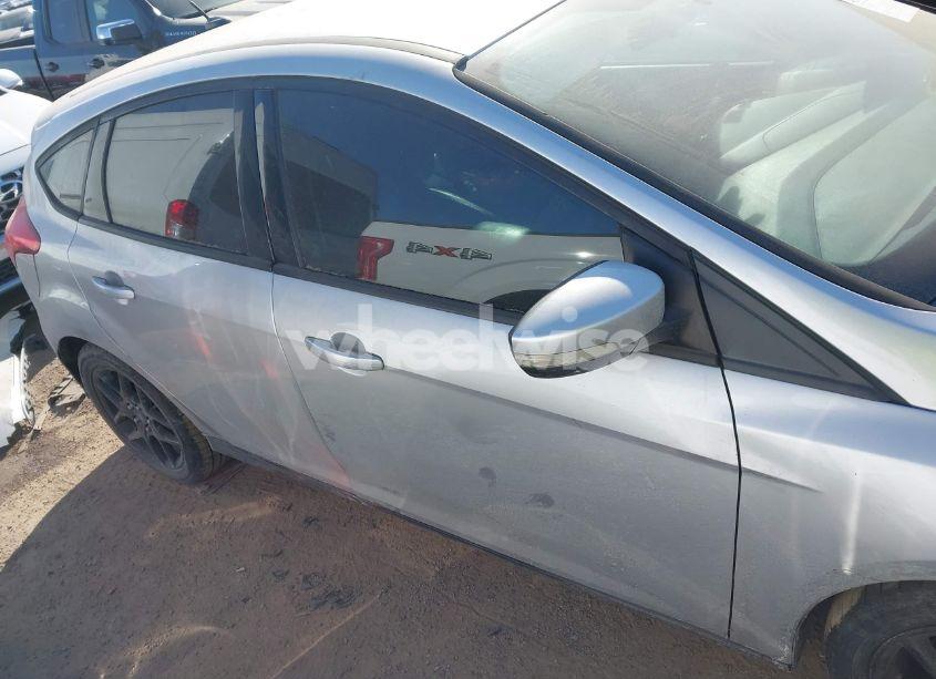 Photo 14 of 2016 Ford Focus SE (VIN 1FADP3K20GL339613)