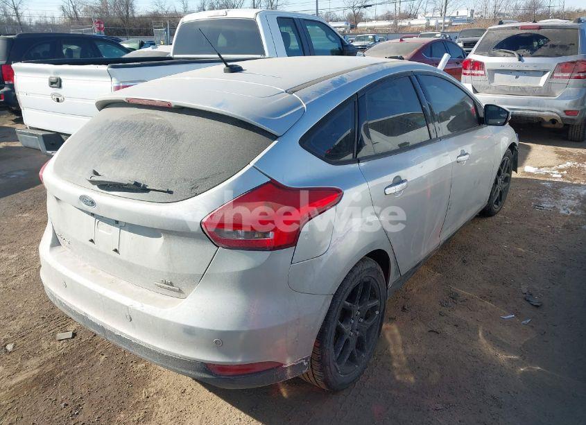 Photo 4 of 2016 Ford Focus SE (VIN 1FADP3K20GL339613)