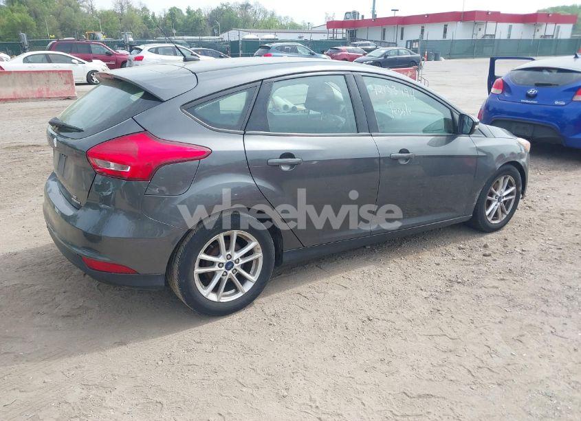 Photo 4 of 2016 Ford Focus SE (VIN 1FADP3K20GL352233)