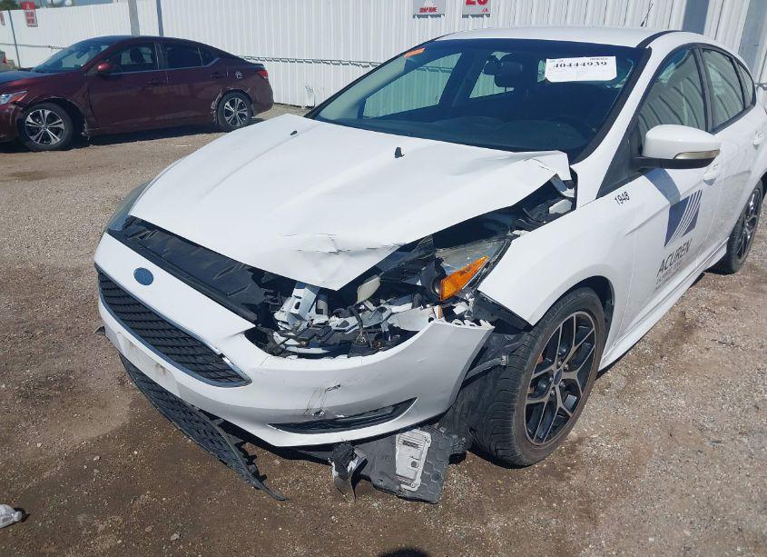 Photo 6 of 2016 Ford Focus SE (VIN 1FADP3K20GL369047)