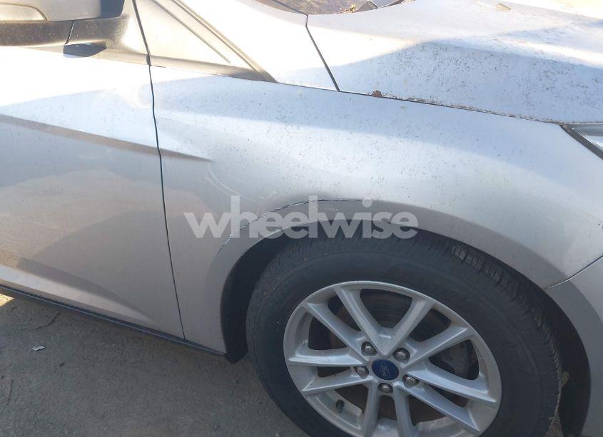 Photo 6 of 2017 Ford Focus SE (VIN 1FADP3K20HL231428)