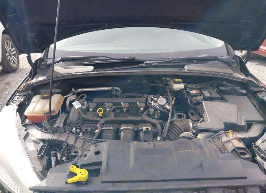 Photo 10 of 2017 Ford Focus SE (VIN 1FADP3K20HL251534)