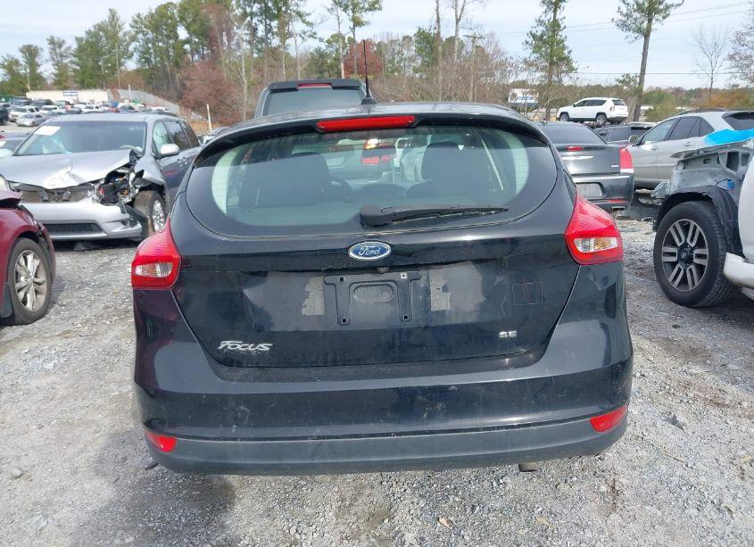 Photo 15 of 2017 Ford Focus SE (VIN 1FADP3K20HL251534)