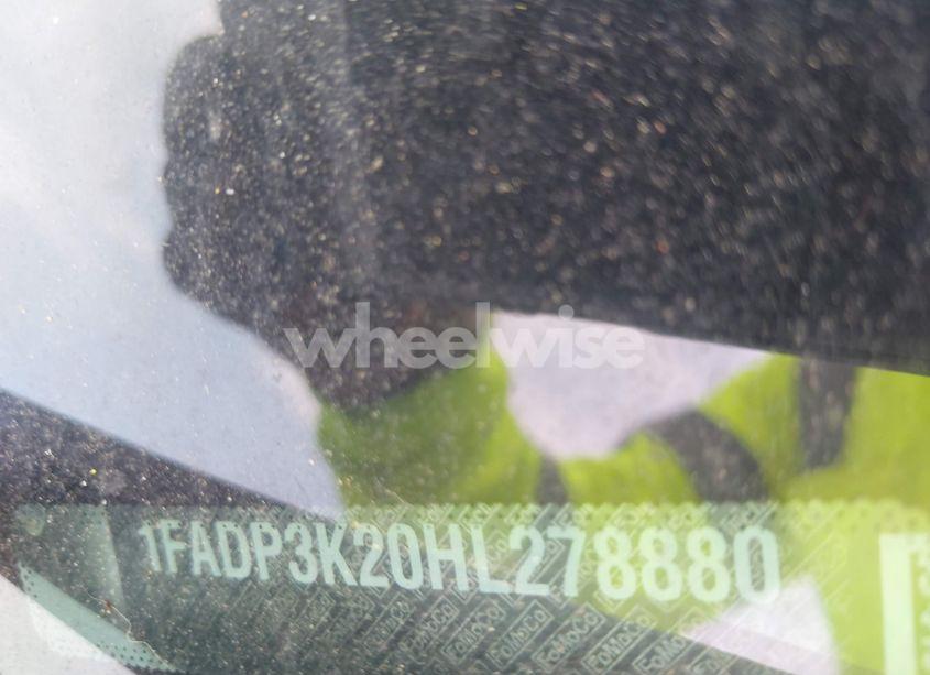 Photo 9 of 2017 Ford Focus SE (VIN 1FADP3K20HL278880)