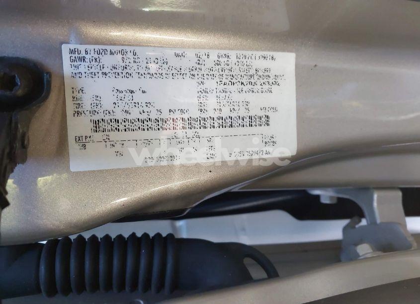 Photo 9 of 2018 Ford Focus SE (VIN 1FADP3K20JL263902)