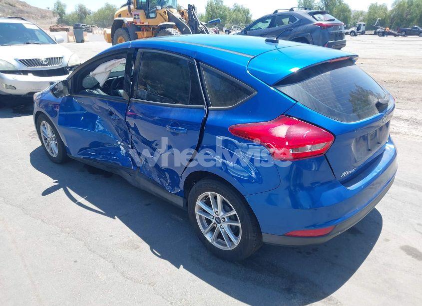 Photo 3 of 2018 Ford Focus SE (VIN 1FADP3K20JL312953)