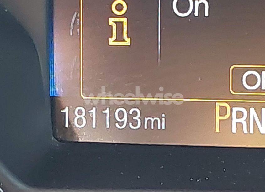 Photo 15 of 2018 Ford Focus SE (VIN 1FADP3K20JL332359)