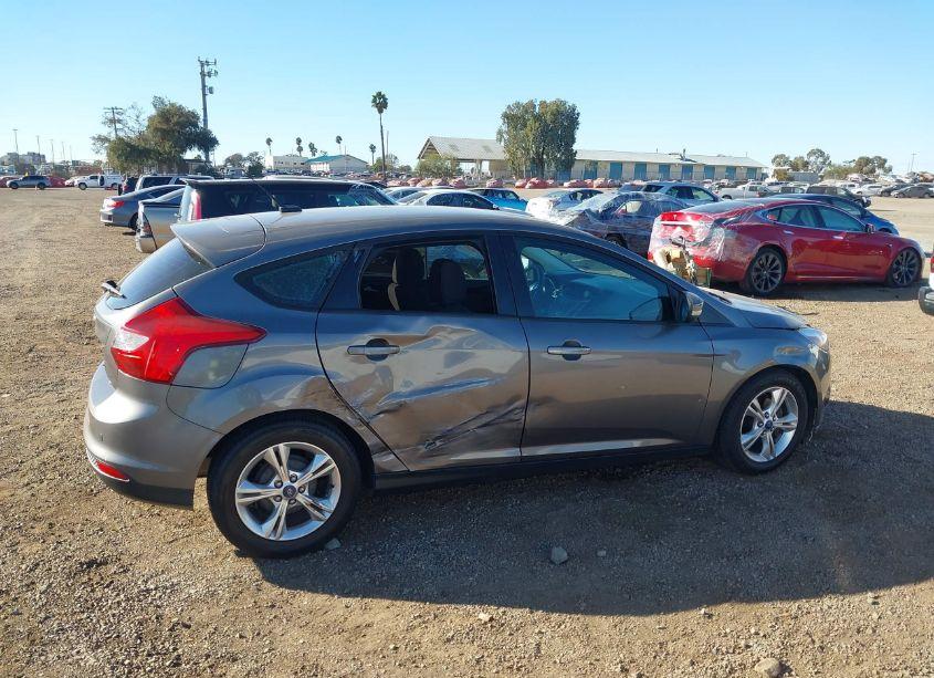 Photo 13 of 2013 Ford Focus SE (VIN 1FADP3K21DL145166)