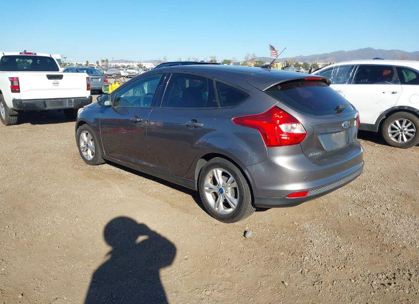 Photo 3 of 2013 Ford Focus SE (VIN 1FADP3K21DL145166)