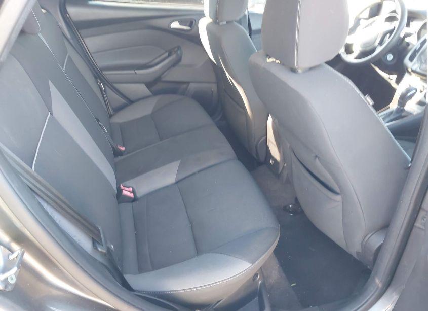 Photo 8 of 2013 Ford Focus SE (VIN 1FADP3K21DL145166)