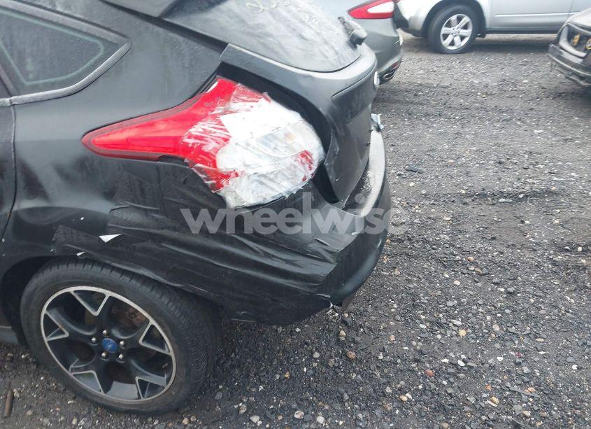 Photo 6 of 2013 Ford Focus SE (VIN 1FADP3K21DL173954)