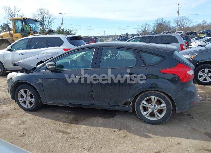 Photo 14 of 2013 Ford Focus SE (VIN 1FADP3K21DL176448)