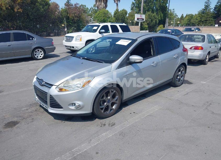 Photo 2 of 2013 Ford Focus SE (VIN 1FADP3K21DL196196)