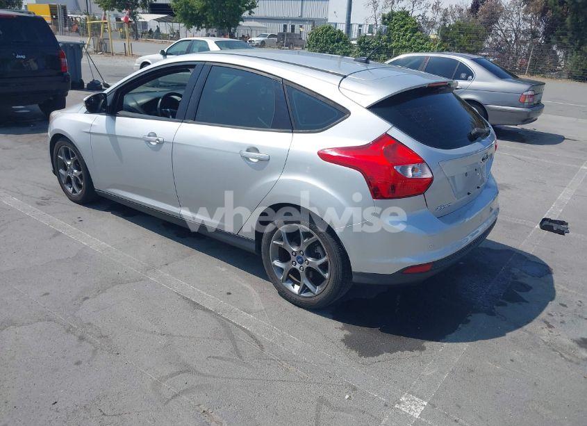 Photo 3 of 2013 Ford Focus SE (VIN 1FADP3K21DL196196)