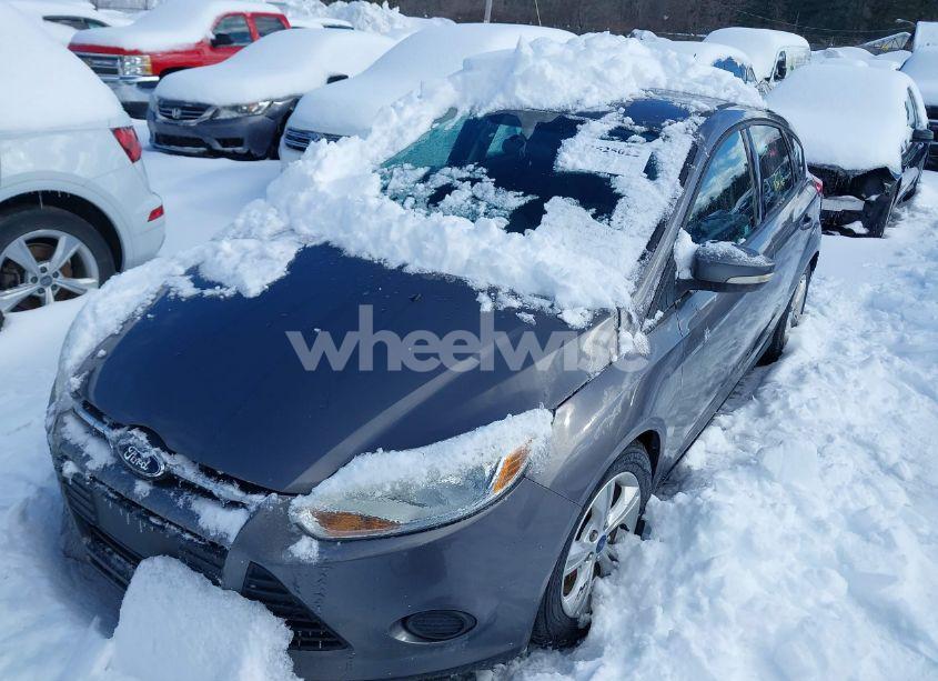 Photo 2 of 2013 Ford Focus SE (VIN 1FADP3K21DL206354)