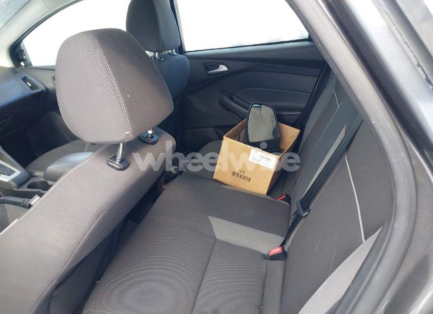 Photo 8 of 2013 Ford Focus SE (VIN 1FADP3K21DL206354)