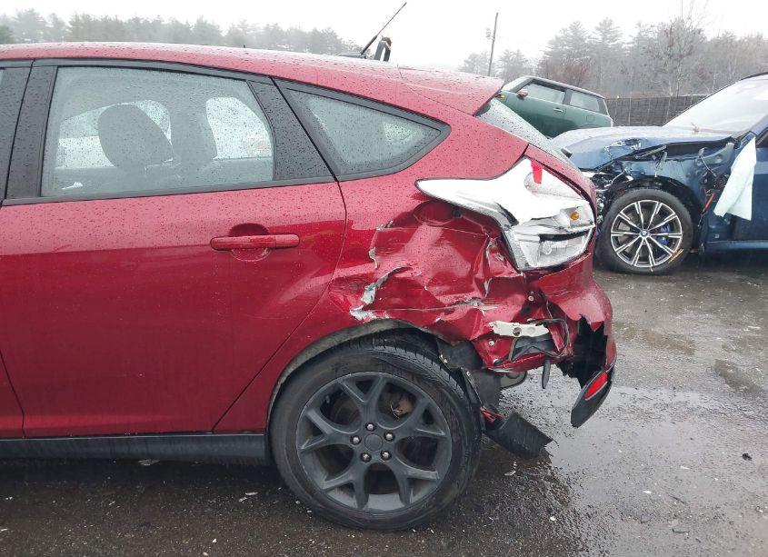Photo 11 of 2013 Ford Focus SE (VIN 1FADP3K21DL225695)