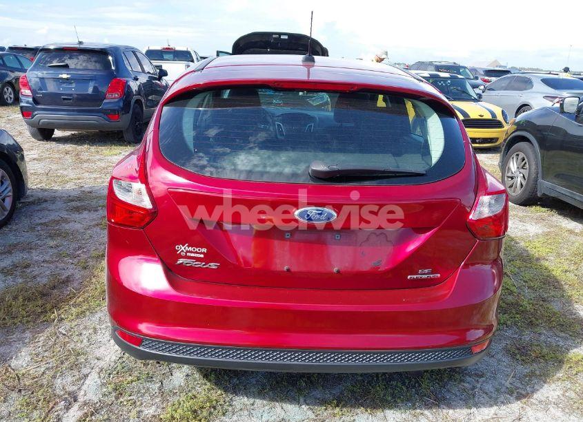 Photo 16 of 2013 Ford Focus SE (VIN 1FADP3K21DL240892)