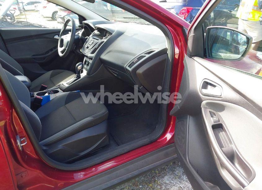 Photo 5 of 2013 Ford Focus SE (VIN 1FADP3K21DL240892)