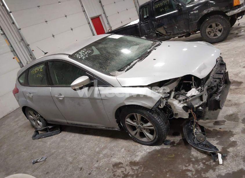 Photo 13 of 2013 Ford Focus SE (VIN 1FADP3K21DL298064)