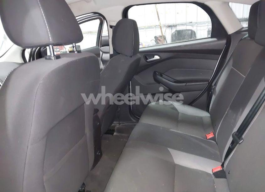 Photo 8 of 2013 Ford Focus SE (VIN 1FADP3K21DL298064)