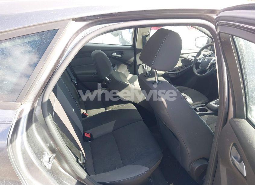 Photo 8 of 2013 Ford Focus SE (VIN 1FADP3K21DL317129)