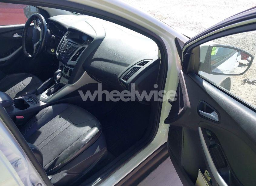 Photo 5 of 2013 Ford Focus SE (VIN 1FADP3K21DL333573)