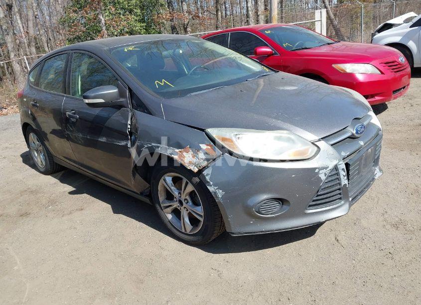 2013 Ford Focus SE (VIN 1FADP3K21DL341530) main photo