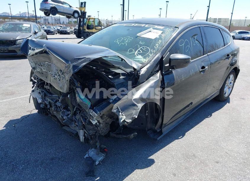 Photo 2 of 2013 Ford Focus SE (VIN 1FADP3K21DL362958)