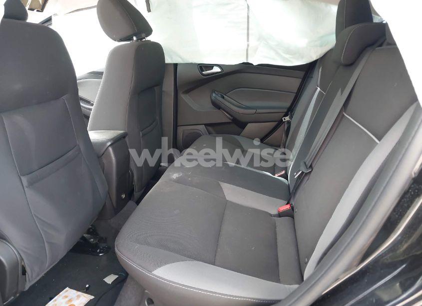 Photo 8 of 2013 Ford Focus SE (VIN 1FADP3K21DL362958)