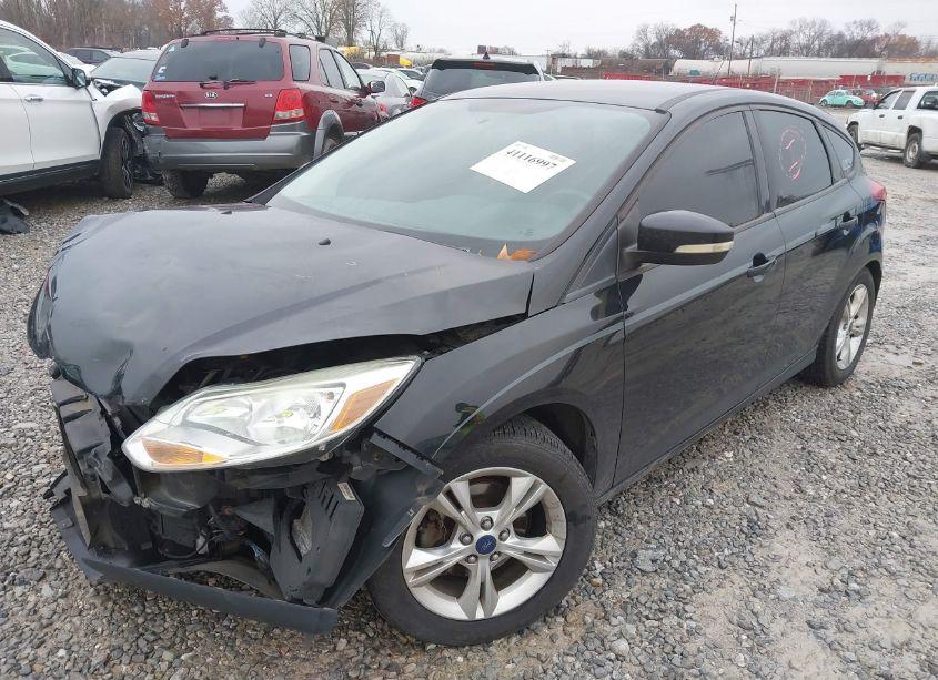 Photo 2 of 2013 Ford Focus SE (VIN 1FADP3K21DL381865)