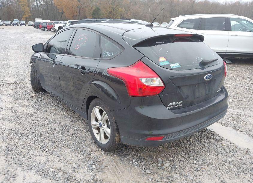 Photo 3 of 2013 Ford Focus SE (VIN 1FADP3K21DL381865)