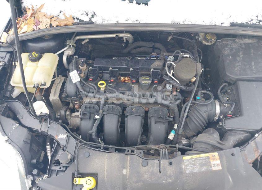 Photo 10 of 2014 Ford Focus SE (VIN 1FADP3K21EL108068)