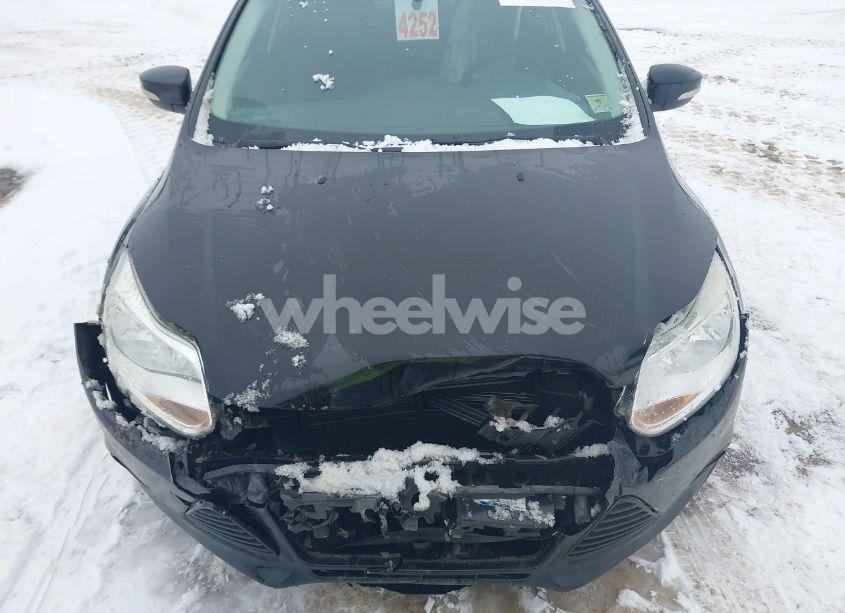 Photo 12 of 2014 Ford Focus SE (VIN 1FADP3K21EL108068)