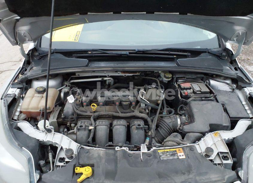 Photo 10 of 2014 Ford Focus SE (VIN 1FADP3K21EL142592)