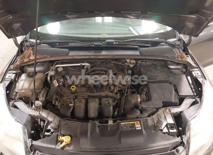 Photo 10 of 2014 Ford Focus SE (VIN 1FADP3K21EL211345)