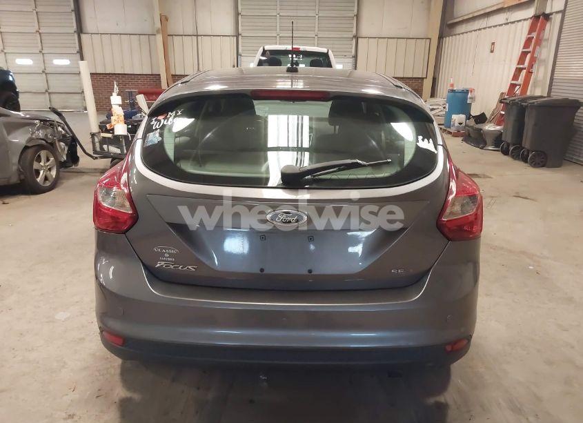 Photo 16 of 2014 Ford Focus SE (VIN 1FADP3K21EL211345)