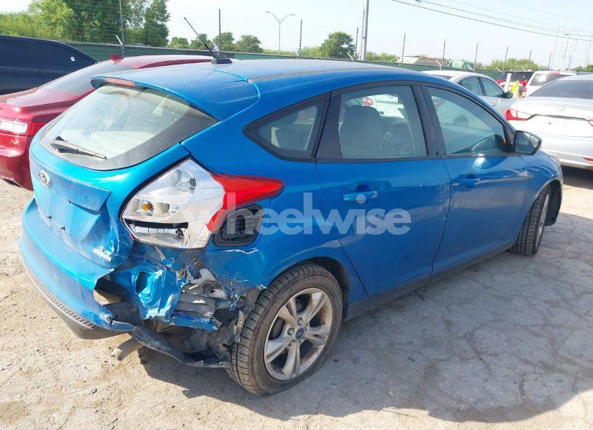 Photo 4 of 2014 Ford Focus SE (VIN 1FADP3K21EL229294)